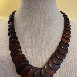 Gorgeous Wooden Disc Statement Necklace - Brown